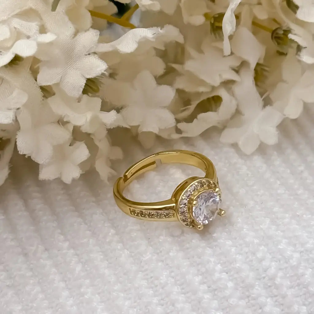 Argolla De Matrimonio Ajustable Para Dama Con Cintillo De Cristales Y Flor Cristal