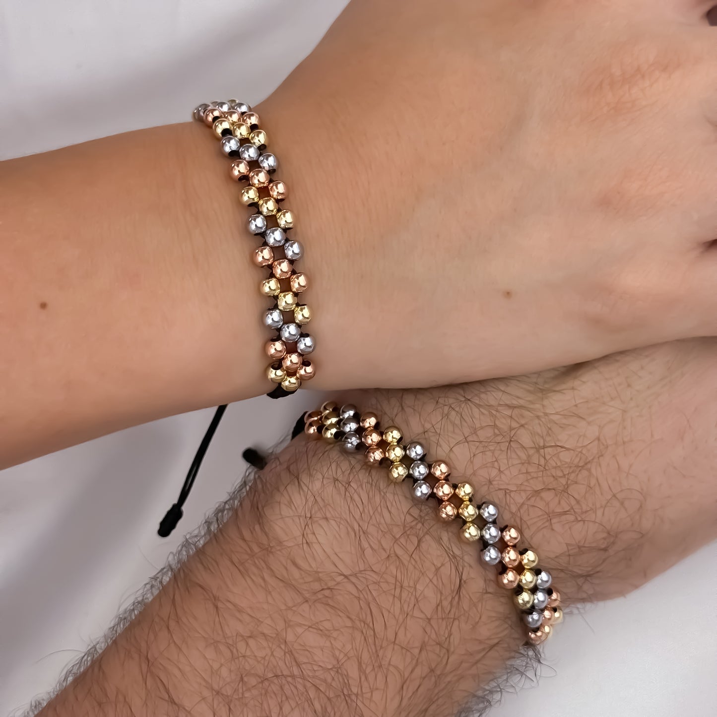 Par de Pulseras Para Parejas 3 Carriles en Balin Liso 4mm de 3 Oros Tipo Oro de 18k su Labrado en Oro Laminado 18k con Garantía de por vida