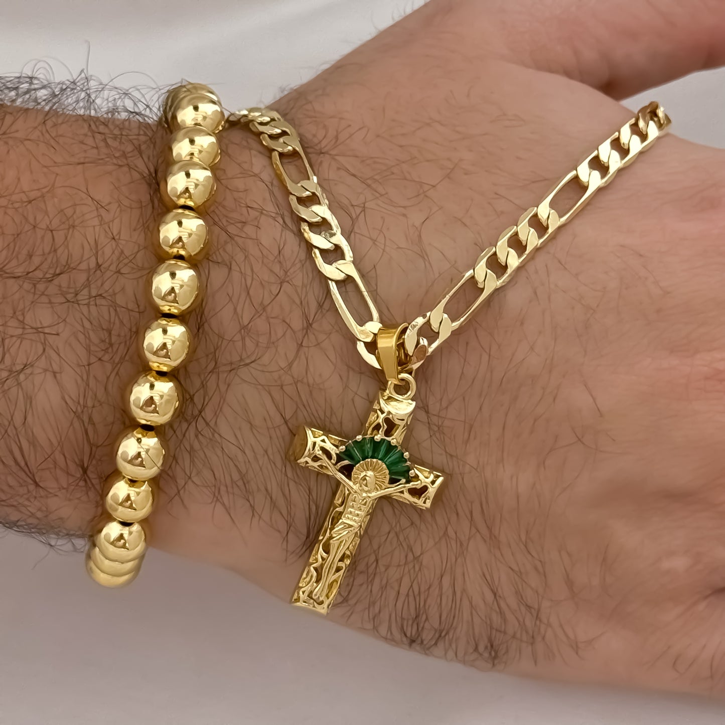 Cadena Tejido Caatier de 60cm de 4mm de Grosor + Cruz Cristo Madero con Micro circones verde Esmeralda + Pulser Balin 8mm en Oro Laminado 18k con Garantia de por vida