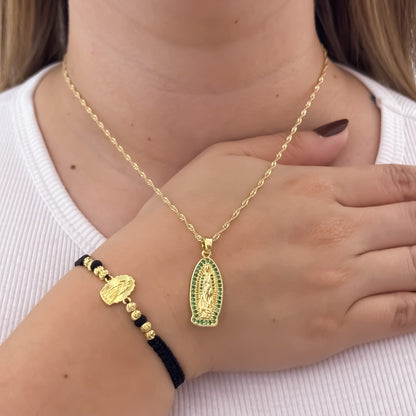 Cadena Tejido Singapur de Dama de 45cm + Virgen de Guadalupe Tallada con Micro Circones Cristales Verde  + Pulseras Virgen de Guadalupe Tallada Balin Italiano de 4mm en Oro Laminado 18k con Garantia de por vida
