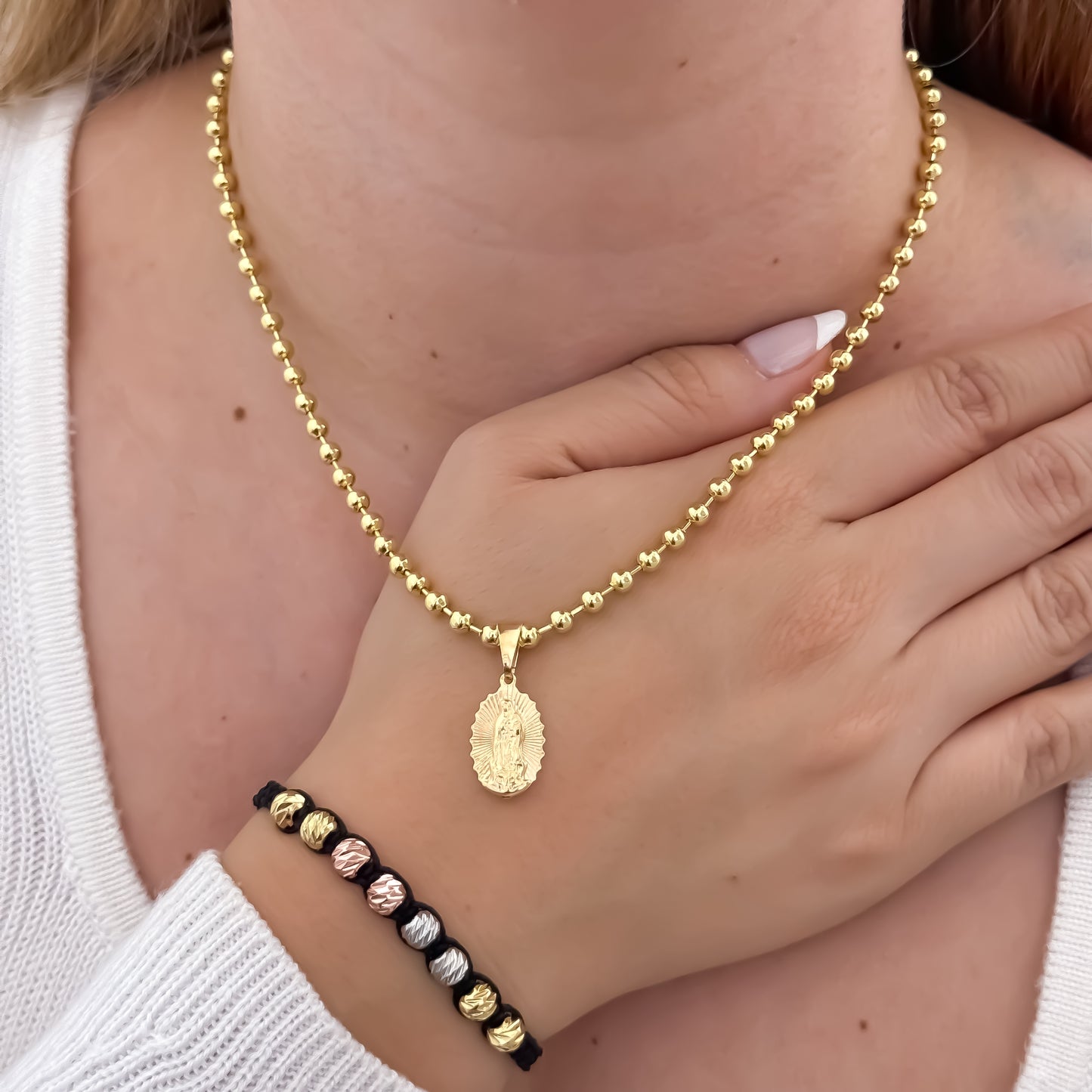 Conjunto de Cadena Tejido Militar de Dama de 45cm + Virgen de Guadalupe + Pulseras Balin italiano de Oros  en Oro Laminado 18k con Garantía de por vida