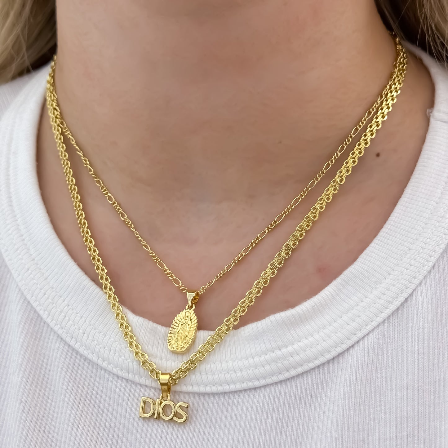 Cadena Tejido Chino de Dama de 45cm + Dije de Dios  Proteccion + Cadena Catier de Dama de 40cm + Virgen de Guadalupe Tallada en Oro Laminado 18k con Garantia de por vida