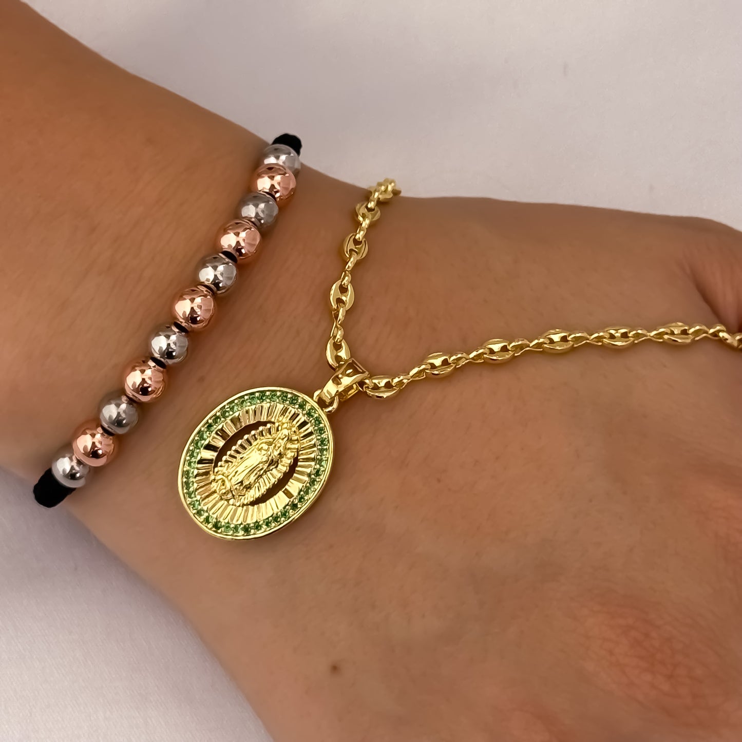 Cadena Tejido Gucci de Dama de 45cm de 3mm + Virgen de Guadalupe Verde + Pulsera Balin Liso de 3 OROS en Oro Laminado 18k con Garantia de por vida