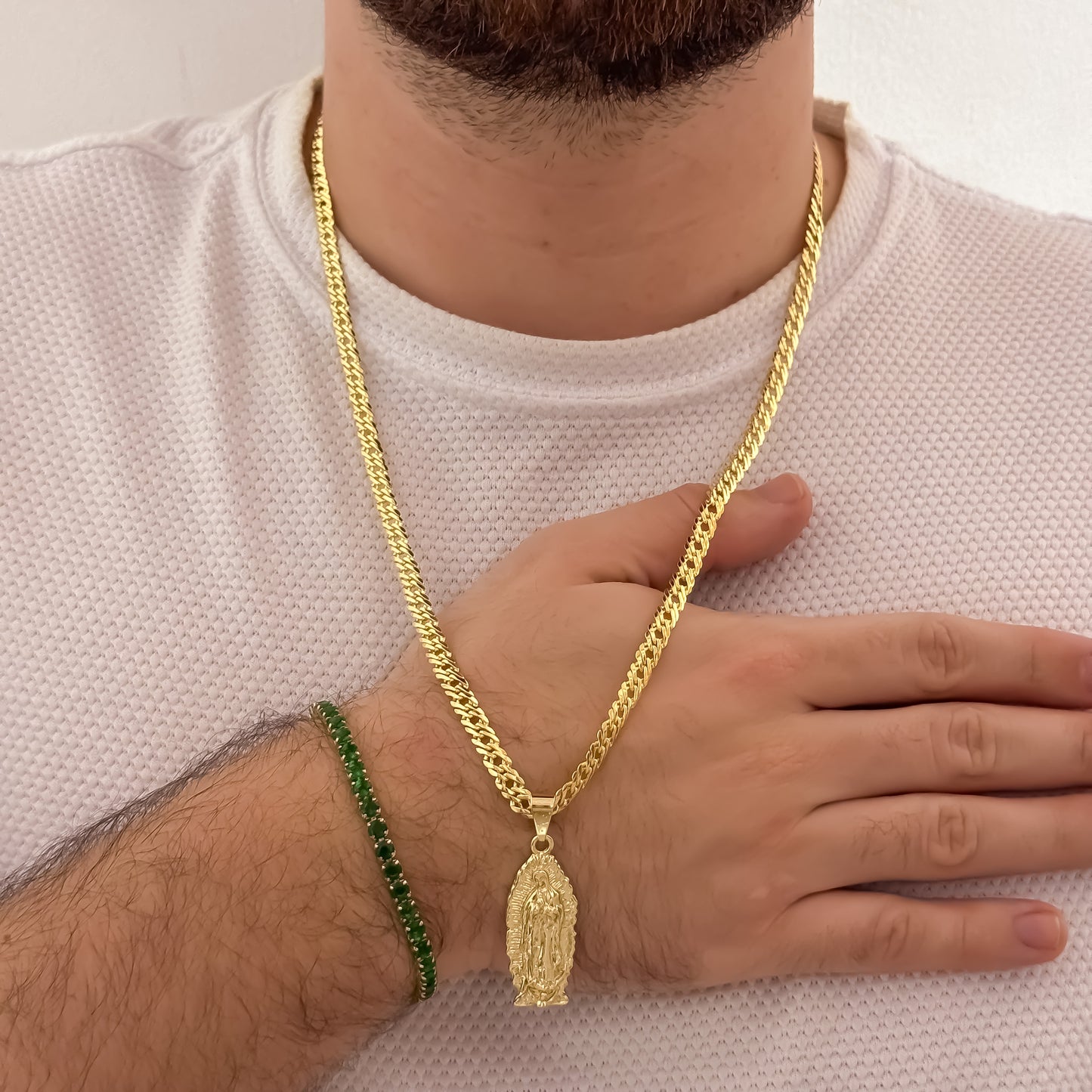 Cadena Tejido Cubana Cruzada de 60cm de 5mm de Grosor + Virgen de Guadalupe Tallada + Pulsera Tennis Verde en Oro Laminado 18k con Garantia de por vida