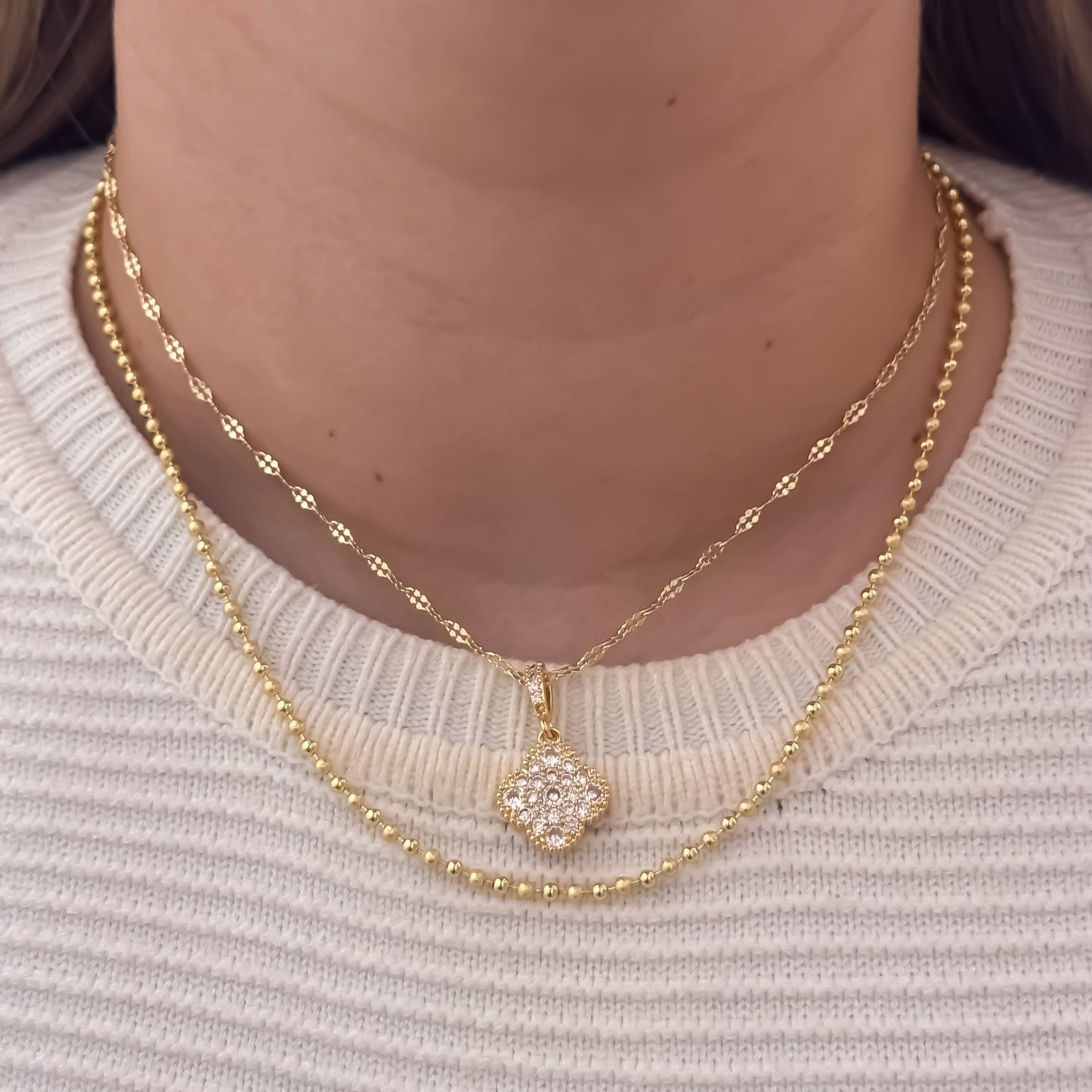 Set de Choker  Cadenas para Dama Tejido Crispeta de 40cm + Dije de Van Cleef con Micro Circones Cirstales + Cadena Militar de Dama Diamantado en Oro Laminado 18k con Garantia de por vida