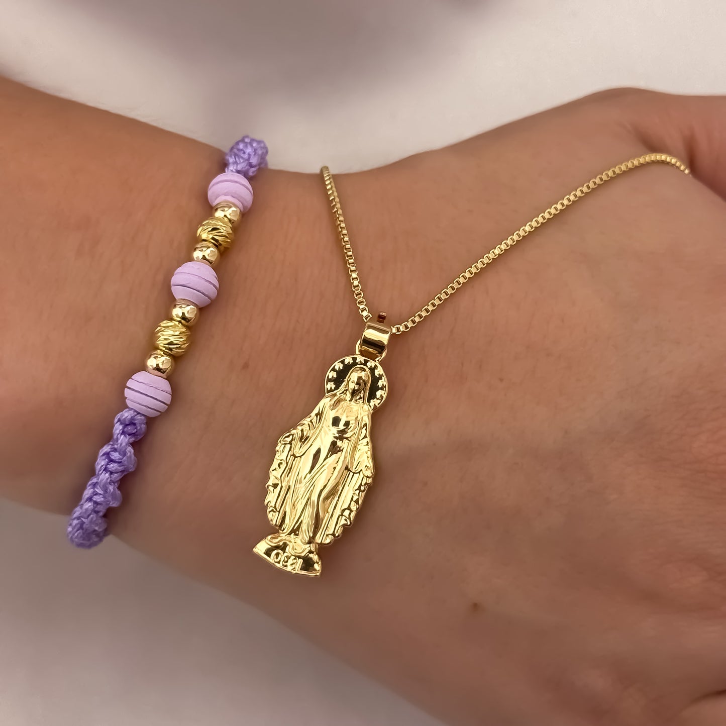 Cadena Tejido Veneciano de Dama de 45cm + Virgen  Milagrosa + Pulseas Morada de Dama Balin Italiano en Oro Laminado 18k con Garantia de por vida