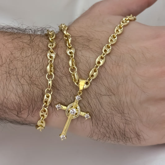 Conjunto Tejido Gucci de Hombre de 60cm de 5mm + Cruz Trebol Circones + Pulsera Gucci de 20cm de 5mm en Oro Laminado 18k con Garantía de por vida