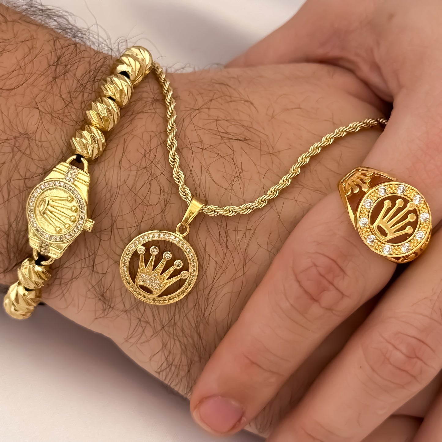 Cadena Tejido lazo Siciliano de hombre de 60cm de 3mm  + Dije de Corona Rolex con Micro Circones Cristales + Anillo Rolex Ajustable + Pulsera Rolex en Balin italiano de 8mm en Oro Laminado 18k con Garantia de por vida