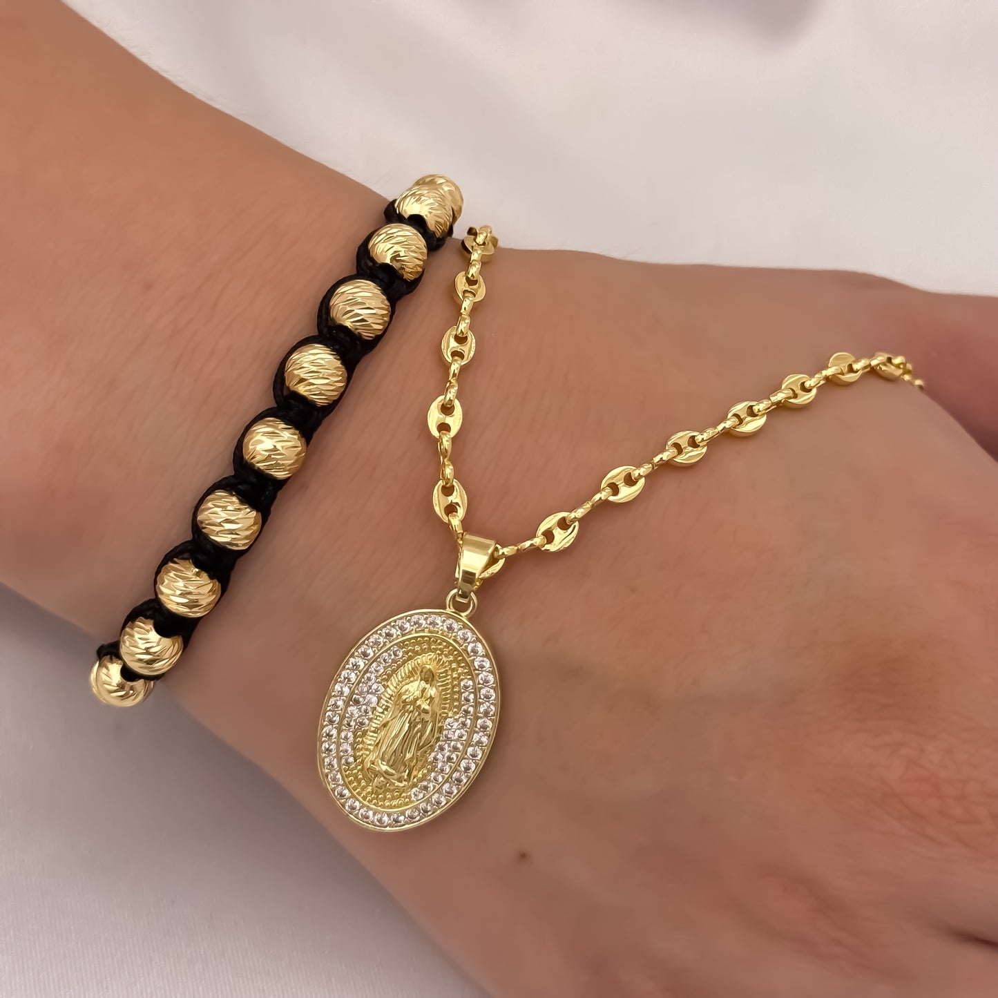 Cadena Tejido Gucci de Dama de 45cm de 3mm + Virgen de Guadalupe con Micro Circones Cristales en Oro Laminado 18k con Garantia de por vida