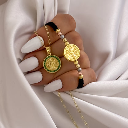 Cadena Tejido Crispeta de 45cm + San Benito Proteccion con Micro Circones Verde Esmeralda + Pulseras de 3 Oros de San Benito Proteccion en Oro Laminado 18k con Garantia de por vida
