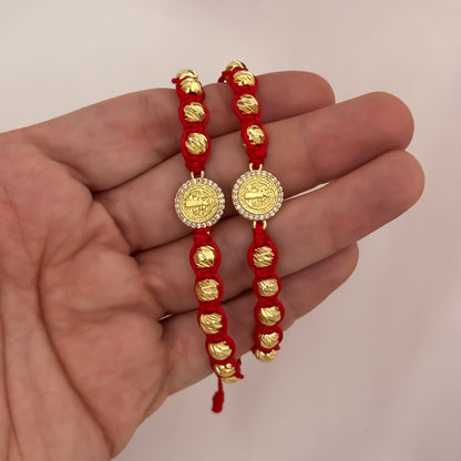 Promocion de 2 Pulseras de San Benito Proteccion en Hilo Rojo Balin Italiano de 6mm en Oro Laminado 18k con Garantia de por vida