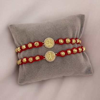 Promocion de 2 Pulseras de San Benito Proteccion en Hilo Rojo Balin Italiano de 6mm en Oro Laminado 18k con Garantia de por vida