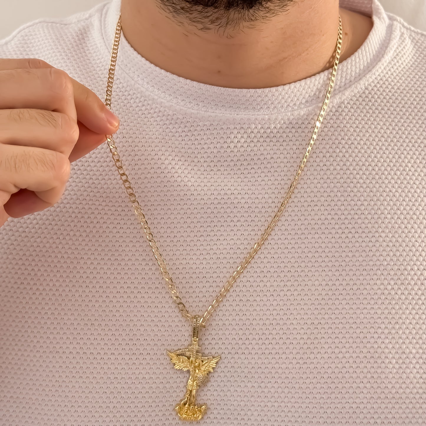 Cadena Tejido Cubana de Hombre de 60cm de 4mm + San Miguel Arcangel Tallado con Micro circones en Oro Laminado 18k con Garantia de por vida