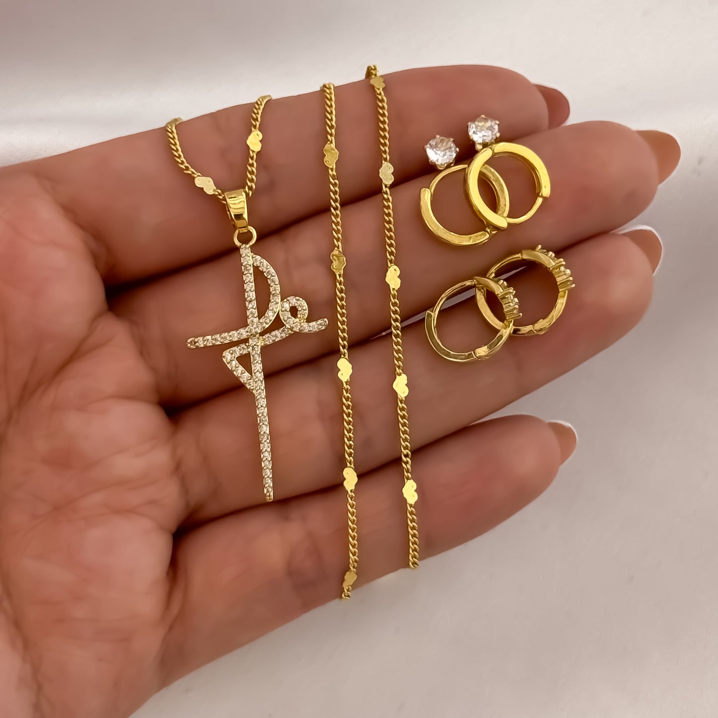 Cadena Tejido Cubana de Dama de 45cm + Dije de Fe con Micro Circones Cristales + Duo de Candongas con Micro Circones en Oro Laminado 18k con Garantia de por vida