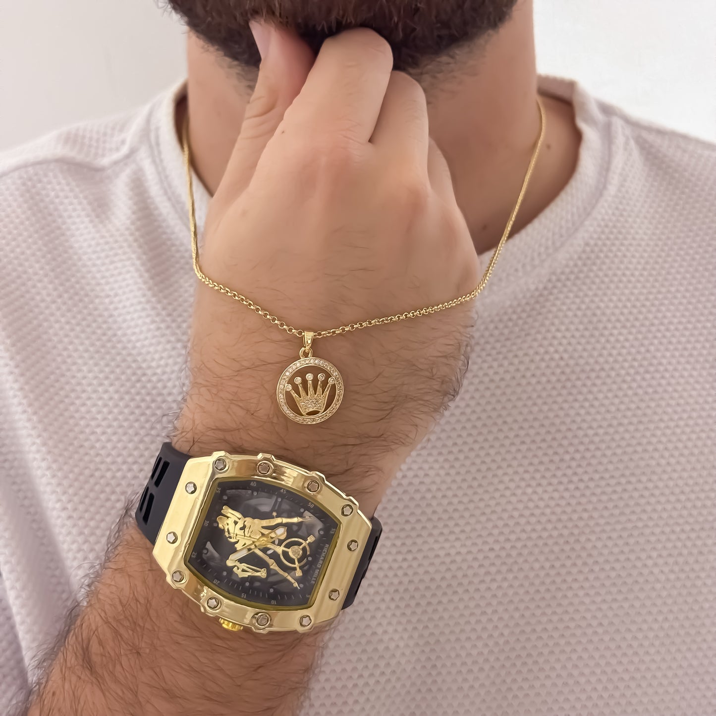 Cadena Cubana Delgada de Hombre de 60cm de 2mm + Corona Rolex Micro Circones Cristales + Reloj Richard en Oro Laminado 18k con Garantía de por  vida
