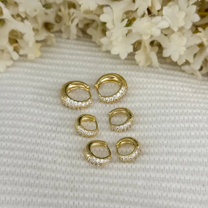 Juego de Candongas en Oro Laminado 18k  Pequeña Mediana y Grande con Micro circones en Oro Laminado 18k con Garantia de por vida