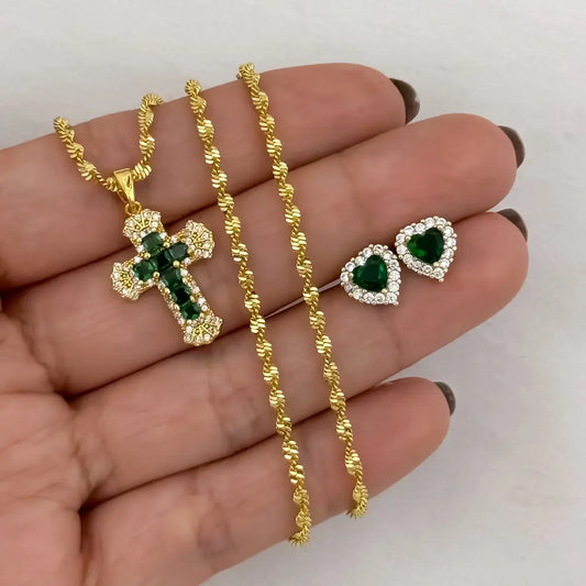 Cadena Tejido Singapur de 45 cm + Cruz Verde Esmeralda + Topos de Corazón Verde Esmeralda en Oro Laminado 18k con Garantia de por vida