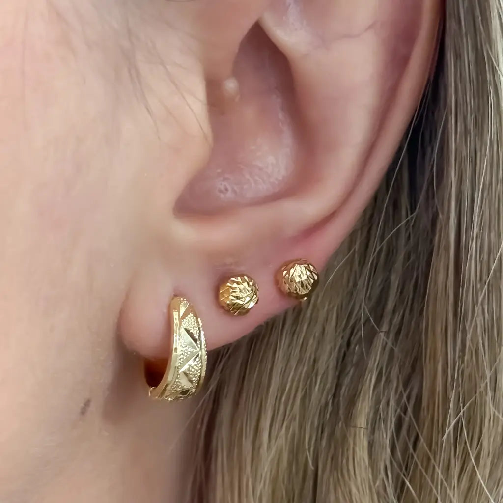 Juego de Candongas Diamantada Mediana + Topo Balin Diamantado  de 4mm - 5mm en Oro Laminado 18k con Garantia de por vida