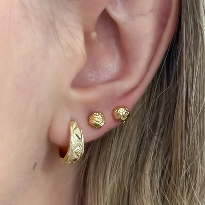 Juego de Candongas Diamantada Mediana + Topo Balin Diamantado  de 4mm - 5mm en Oro Laminado 18k con Garantia de por vida